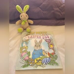 The Easter Egg Book with Plush Bunny